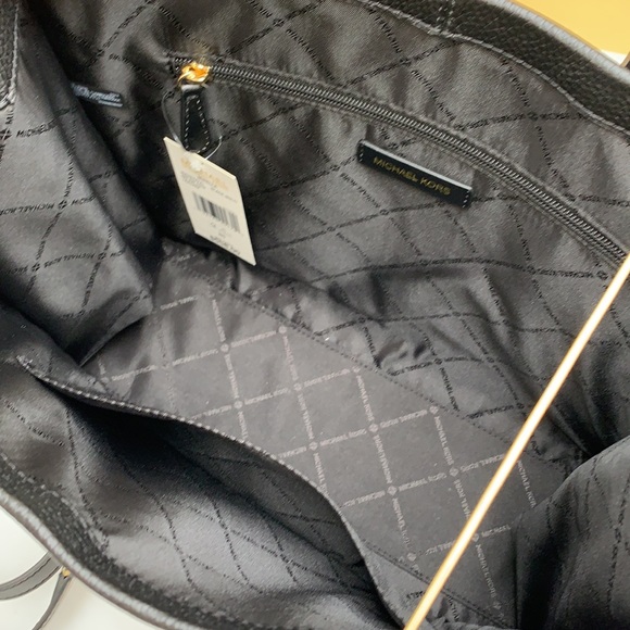 MICHAEL KORS 
Mirella Medium Pebbled Leather Tote Bag BLACK COLOR - Picture 12 of 15